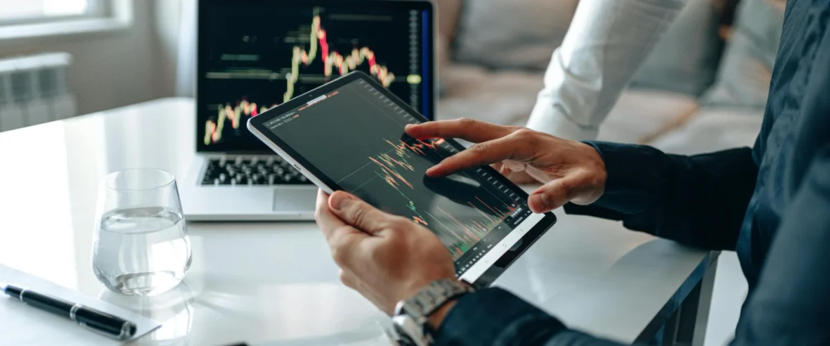 Accelerating Trade Decisions: AI-Powered Insights for Import-Export Professionals in 2025